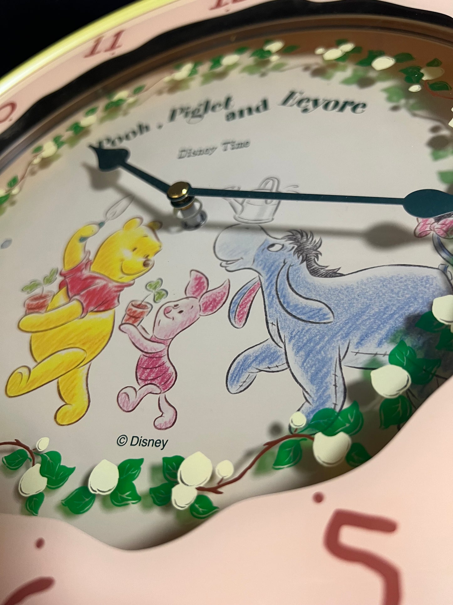 Seiko Disney Time FW538M "Winnie The Pooh, Piglet, & Eeyore" Musical Decorative Wall Clock from Japan